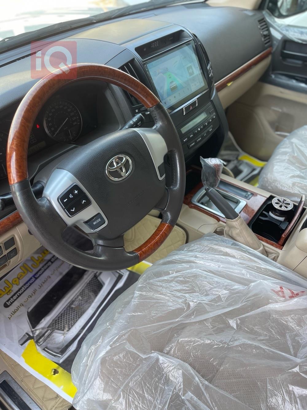 تويوتا لاندكروزر